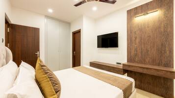 2 Schlafzimmer, Schreibtisch, Bügeleisen/Bügelbrett, kostenloses WLAN