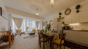 Comfort Apartment | Dapur peribadi | Peti sejuk, ketuhar gelombang mikro 