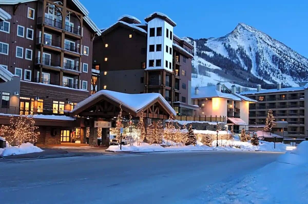 Ski-In/Ski-Out Condo In The Heart Of The Resort