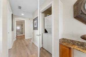 Condo (Reflections at Bay Point Unit 412 (3/) | Extérieur