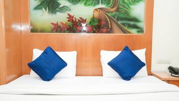 Phòng Deluxe | Két bảo mật tại phòng, bàn, giường gấp/giường phụ (phụ phí)
