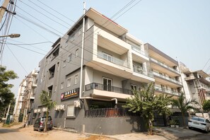 Exterior - Hotel Royal Galaxy (Gurugram)