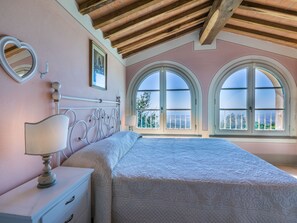 7 bedrooms, WiFi