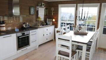 Frigorífico, horno, lavavajillas y tostadora