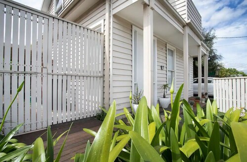 Anchors down on pearson