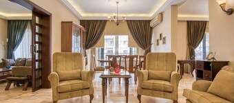 Entire rental unit is available to you hosted by Sarah in Badaro. Enjoy!