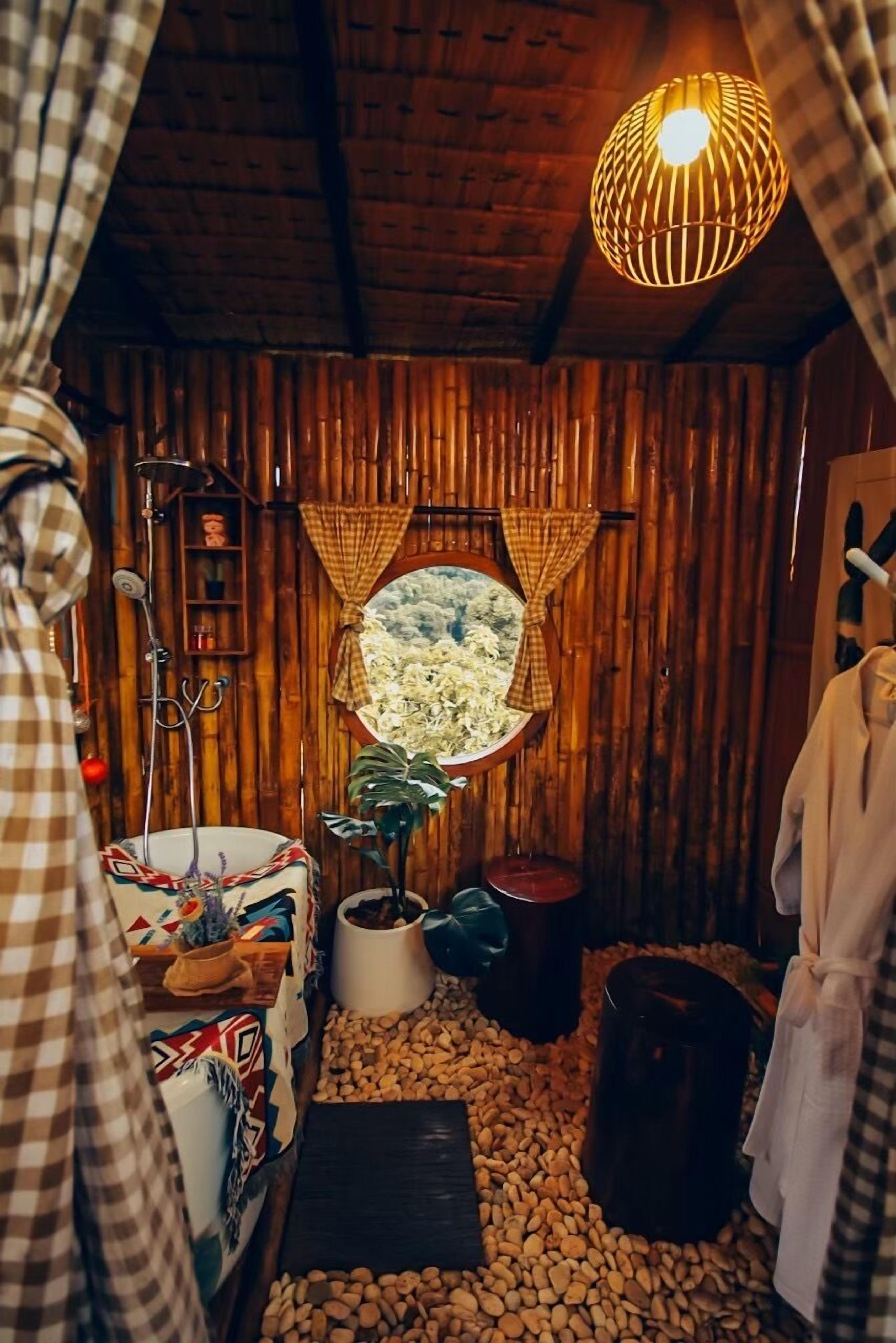 Romantic Studio Suite, Hill View | Terrace/patio