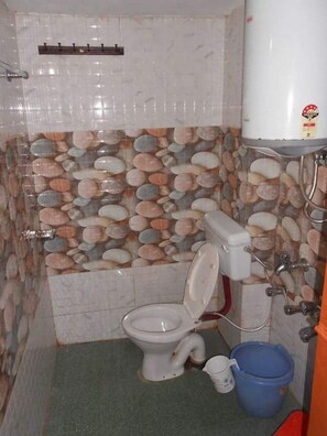Regadera, regadera tipo lluvia, amenidades de baño de diseñador 