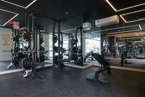 Fitness facility - w* | Exclusive 1BR w/ Balcony & View in Barranco (Lima)