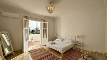 Comfort Double Room | Iron/ironing board, free WiFi