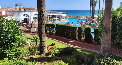Doña Lola Resort. Calahonda