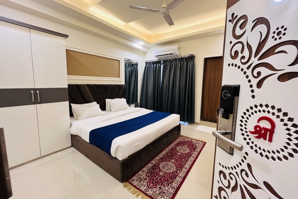 Rom – deluxe | 1 soverom, wi-fi (inkludert) og rullestolvennlig