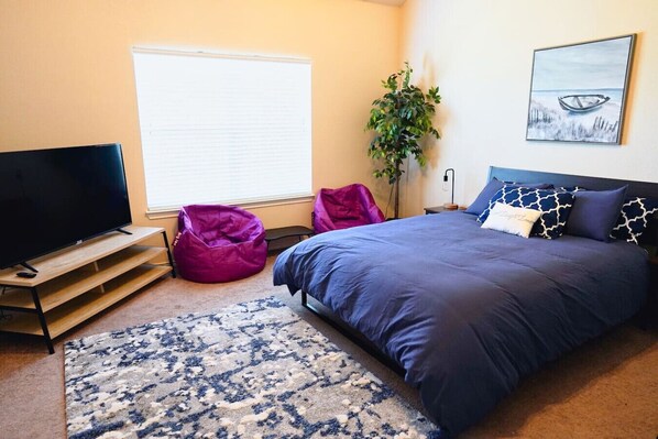 3 多间卧室、办公桌、熨斗/熨衣板、WiFi