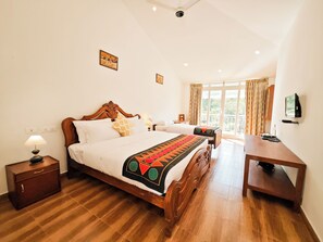 Premium Room | 1 bedroom, premium bedding, iron/ironing board, free WiFi - Ibex Resorts, Valparai (Mistly) (Valparai)