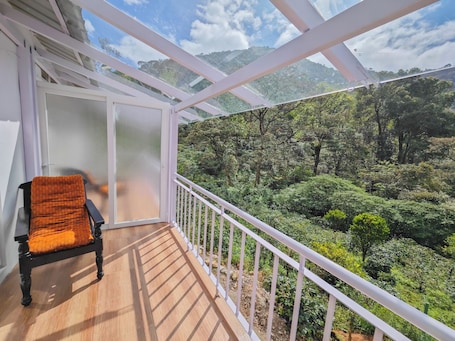 Quarto premium | Vista para a montanha. Ibex Resorts, Valparai (Mistly)