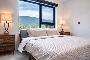 2 slaapkamers, een strijkplank/strijkijzer, gratis wifi, beddengoed