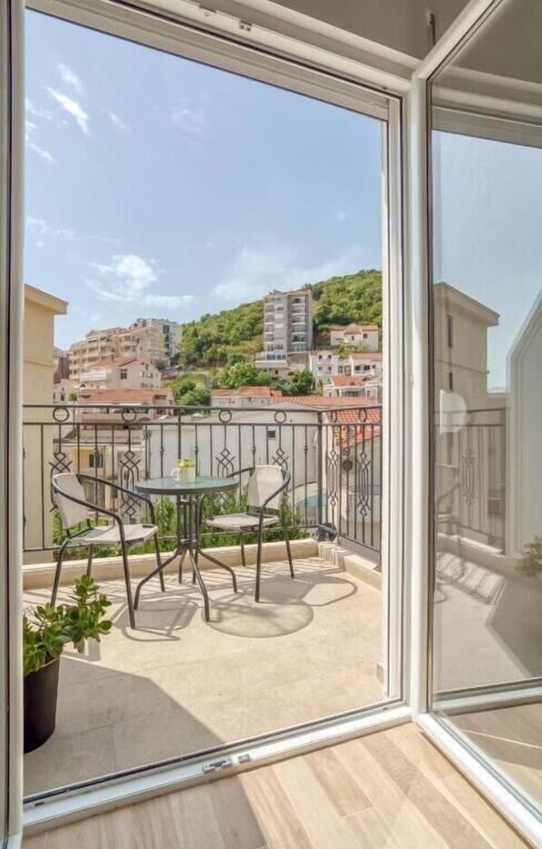 Family Apartment | Terrace/patio