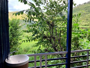 Property grounds - Shoonya Home Stay - Devalsari Deodar Forest Range - 60min from Mussoorie
(Mussoorie)