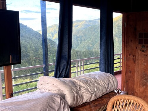 Shoonya Home Stay - Devalsari Deodar Forest Range - 60min from Mussoorie
