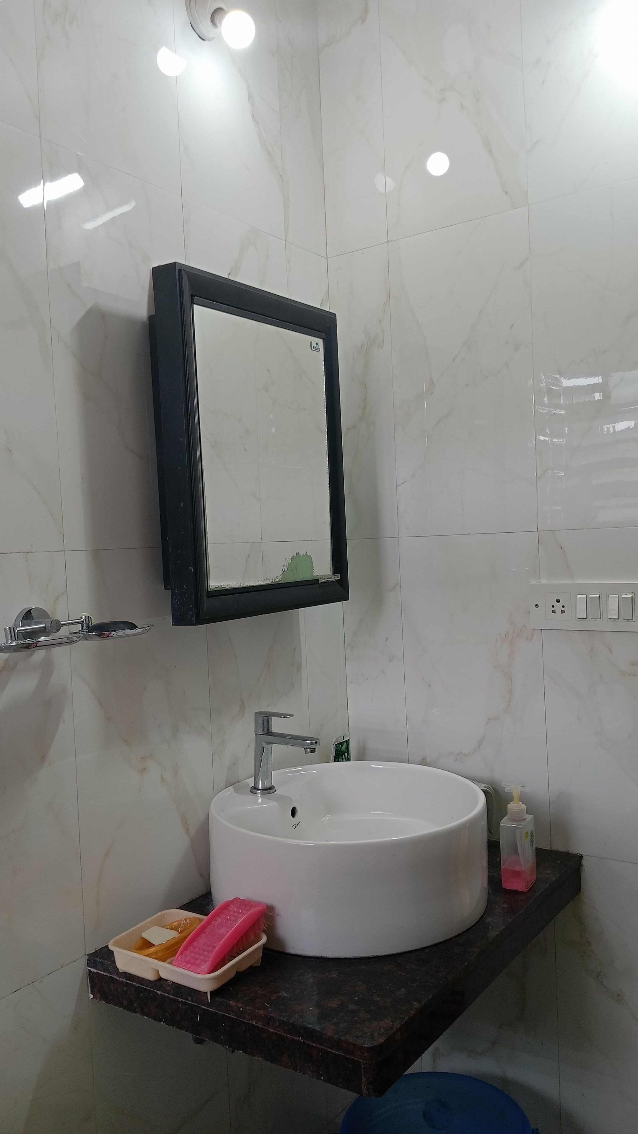 Dutxa, tovalloles, sabó i paper higiènic 