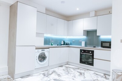 Inviting 1 Bed Apartment in Purley