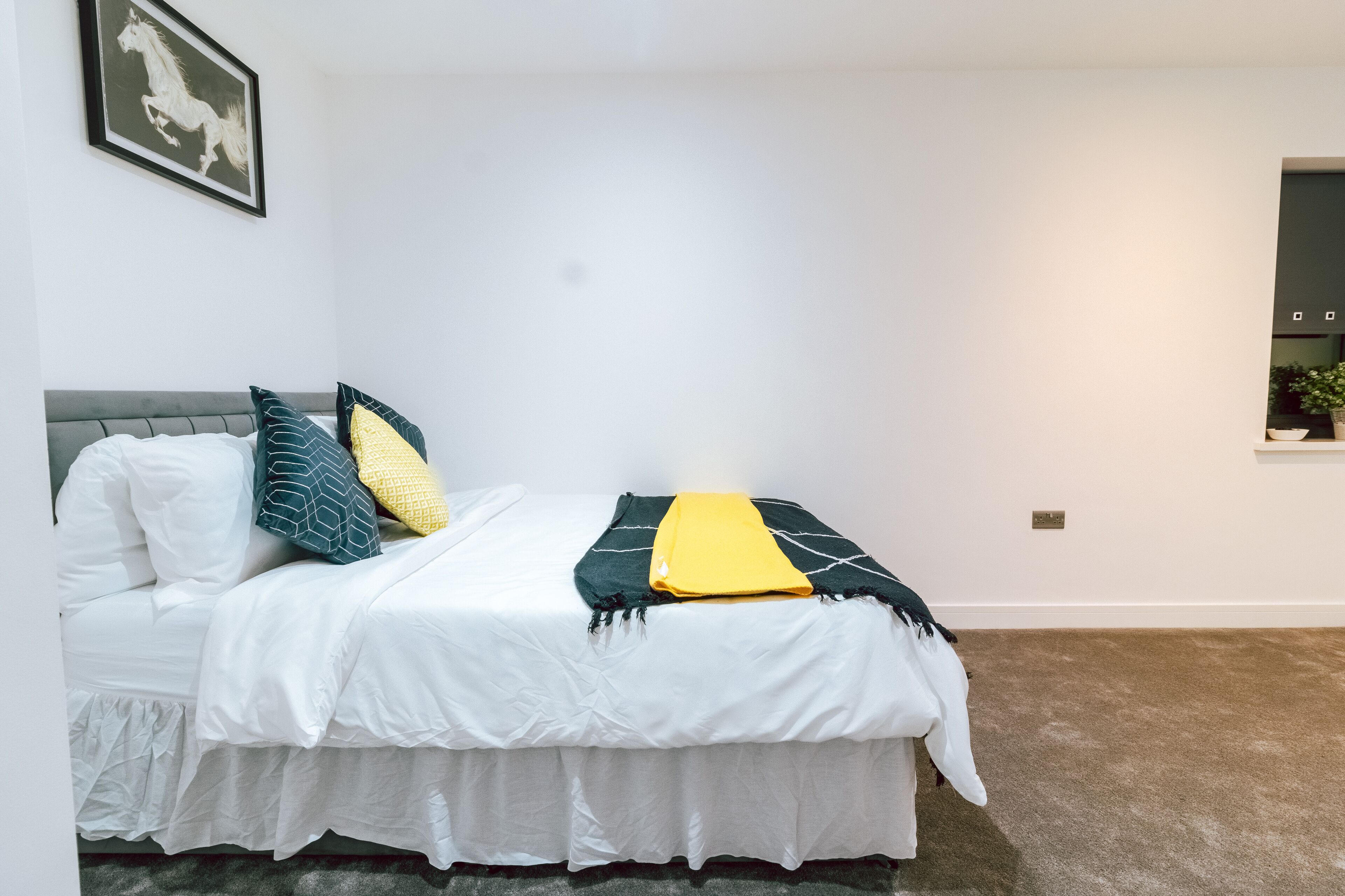 Apartment, 2 Queen Beds | 2 bedrooms, iron/ironing board, free WiFi, bed sheets