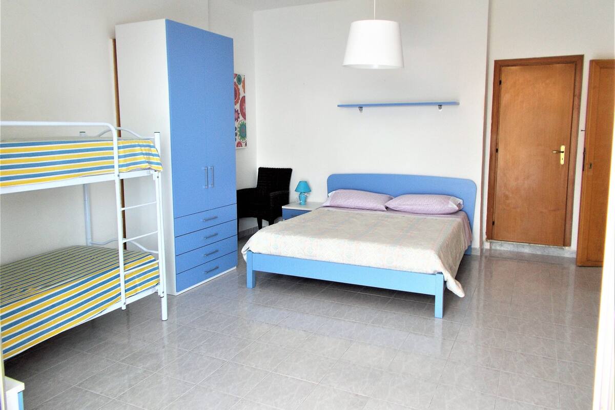 Basic-Studio, 1 Schlafzimmer, Meerblick | 1 Schlafzimmer, Allergikerbettwaren, Bügeleisen/Bügelbrett, Bettwäsche