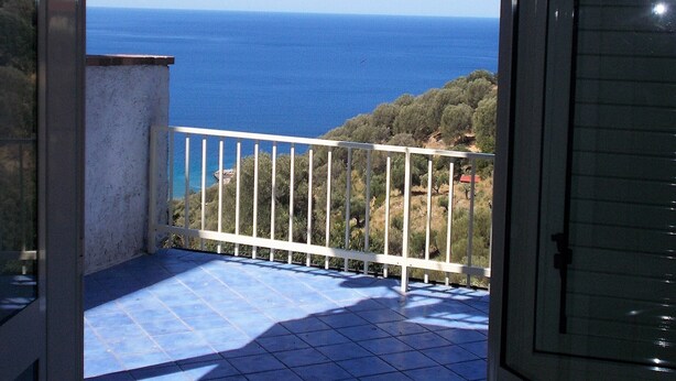 Basic Apartment, 2 Bedrooms, Sea View | Balcony view - I FIORI DI DONNA ESTER (Pisciotta)