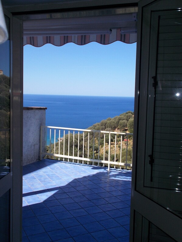 Leilighet – basic, 2 soverom, sjøutsikt | Utsikt fra balkong