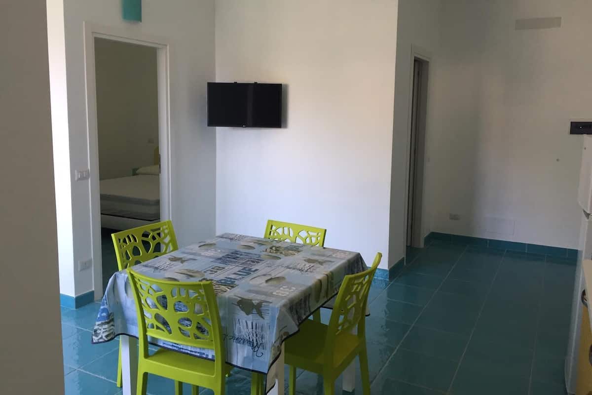 Panoramic-Studio, 1 Doppelbett, eingeschränkter Meerblick | Eigene Küche | Großer Kühlschrank, Ofen, Herdplatte, Kochgeschirr/Geschirr/Besteck