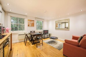 Interior - Holborn Haven: Luxe London Escape By Frankie Says (Greater London)