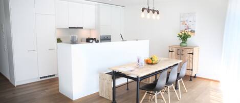 Appartement Ville | Restauration dans la chambre