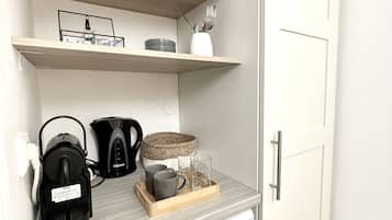 Comfort Single Room | Free WiFi, bed sheets