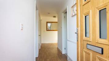 4 bedrooms, free WiFi