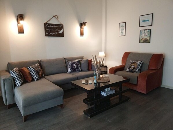 Chalet | Living area