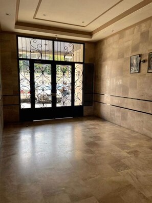 Interior - Loft in Dbayeh, Facing La Marina and Le Mall (Jounieh)
