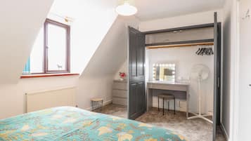 2 habitaciones, decoración personalizada y muebles diferentes