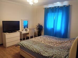 2 bedrooms, in-room safe, iron/ironing board, free WiFi - Deluxe Fully Furnished Hotel Apartment Oceanblue Compound  (Cairo)