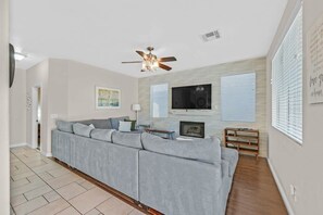 TV, fireplace, offices
