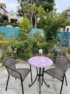 Outdoor dining - Home by the Sea (Rhos on Sea)