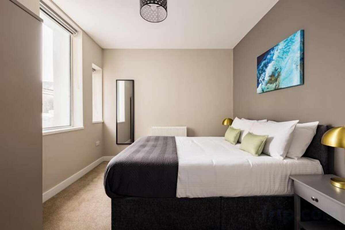 1 bedroom, desk, laptop workspace, free WiFi
