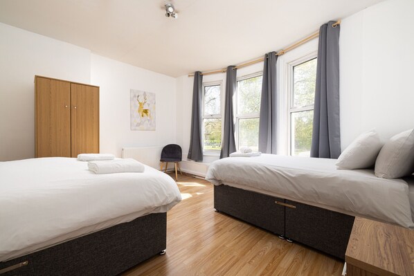2 bedrooms, iron/ironing board, free WiFi, bed sheets