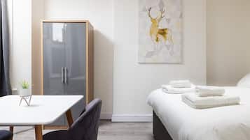 1 camera, ferro/asse da stiro, Wi-Fi gratuito, lenzuola