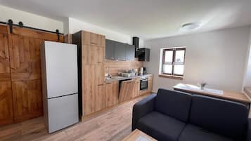 Kühlschrank, Ofen, Herdplatte, Geschirrspüler