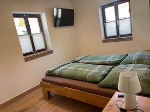 1 bedroom, WiFi, bed sheets