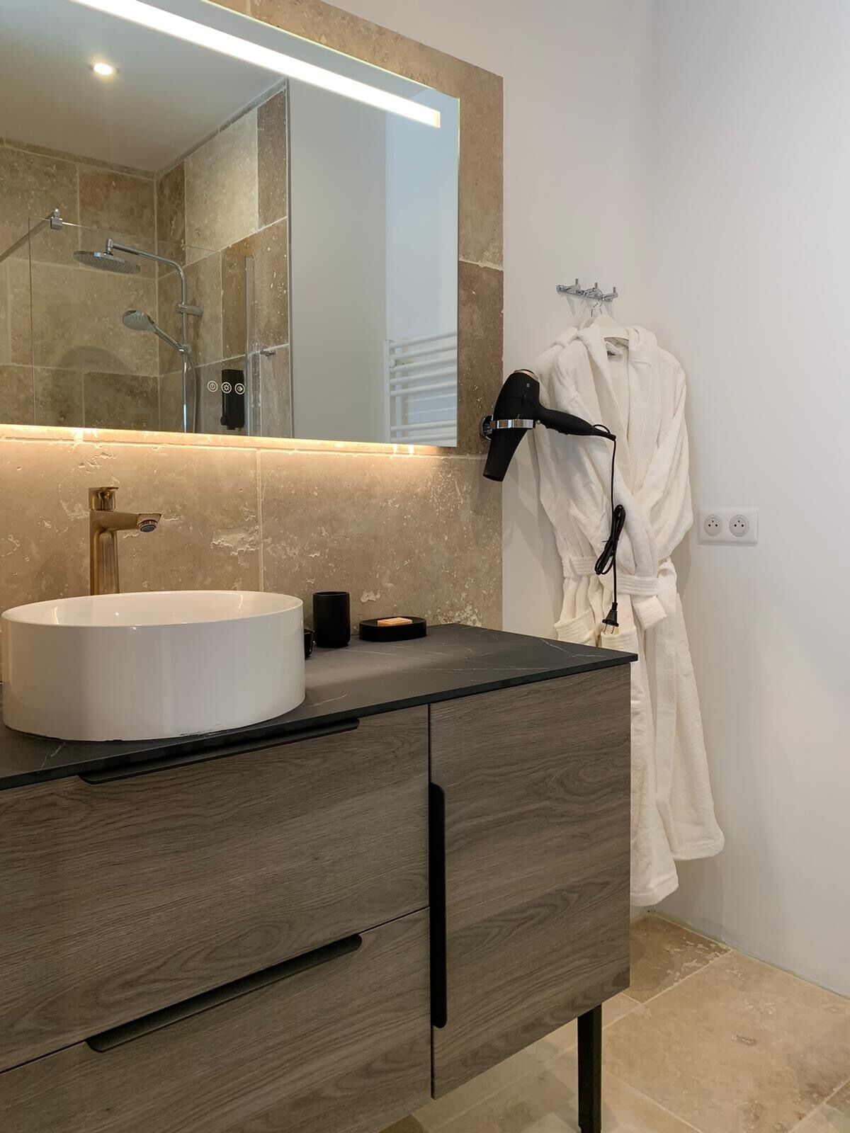 Photo - La Cabane D'Ambroise