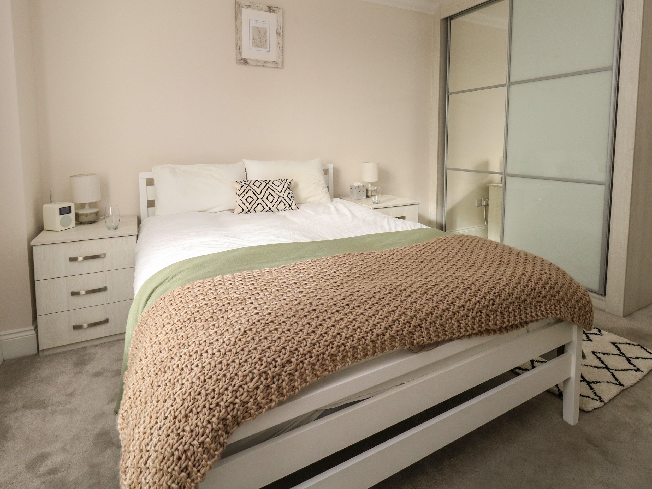 2 bedrooms, individually decorated, individually furnished, free WiFi