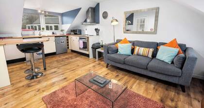 Incredible Central Oban Location with Tower Views