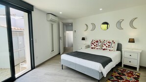 Unclassified image, 3 of 57, button - Strip by Check-in Portugal (Albufeira)