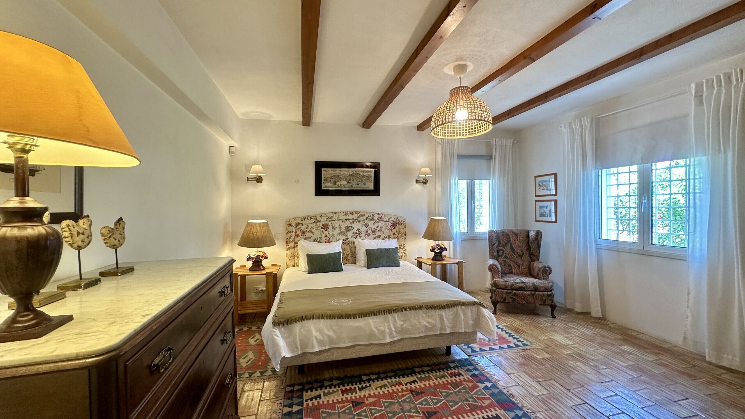 6 bedrooms, iron/ironing board